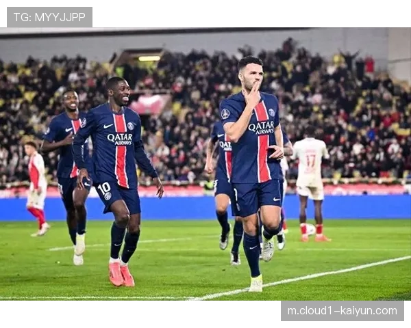 阿什拉夫爆射扳平比分 巴黎客场3比2逆转摩纳哥 阿什拉夫爆射扳平比分 巴黎客场3比2逆转摩纳哥